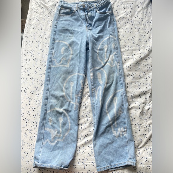 Women’s melting smiley face jeans. In good condition! - Picture 1 of 3